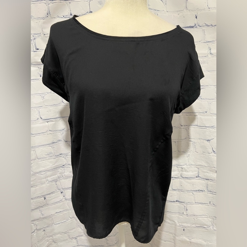 Express black short sleeve shirt 2 fabrics size Small